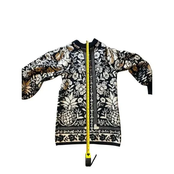 FARM Rio Women's Black Pineapple Garden Mini Sweater Dress. Medium - Picture 6 of 7